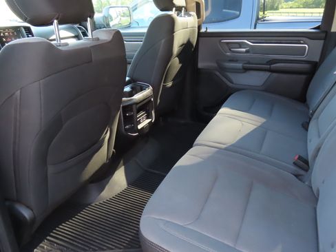 Used 2019 RAM 1500 Big Horn image 11