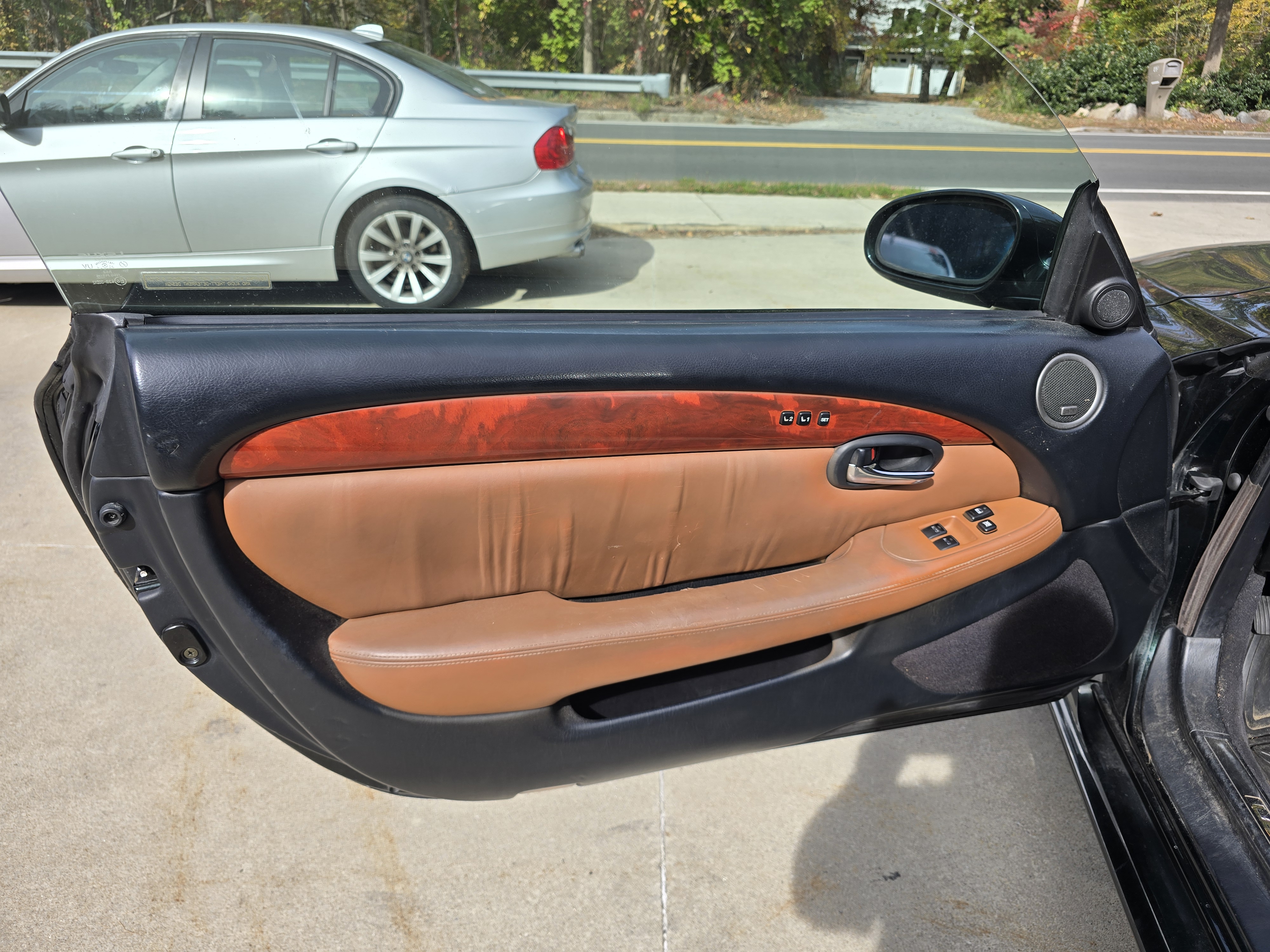 Used 2002 Lexus SC 430 Convertible RWD image 6