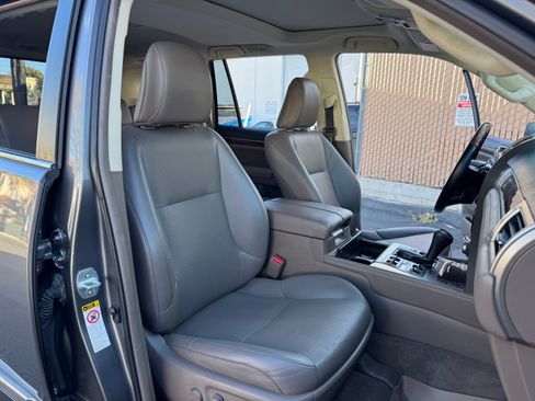 Used 2015 Lexus GX 460 Luxury image 25