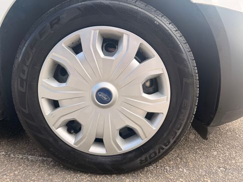 Used 2020 Ford Transit Connect XL image 6