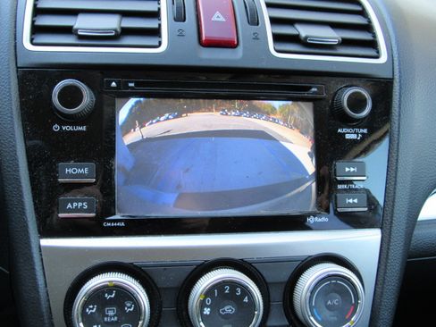 Used 2015 Subaru XV Crosstrek 2.0i Premium image 22