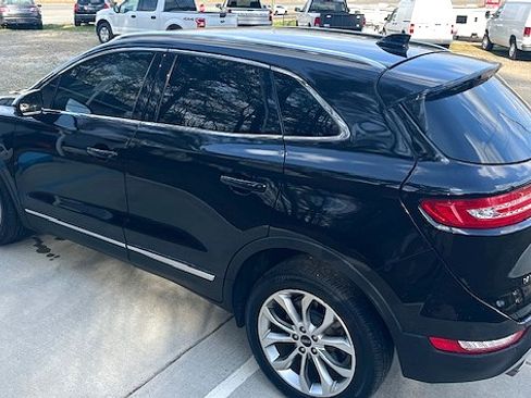 Used 2019 Lincoln MKC Select image 7