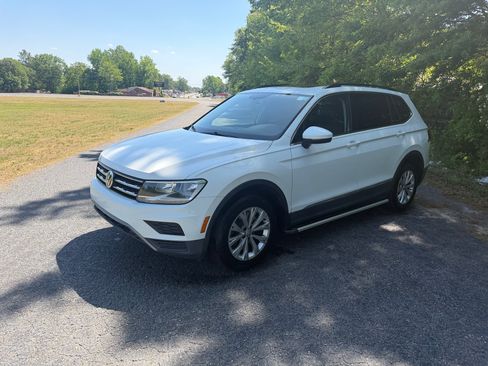 Used 2018 Volkswagen Tiguan image 5