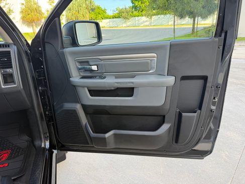 Used 2013 RAM 1500 ST RWD image 80