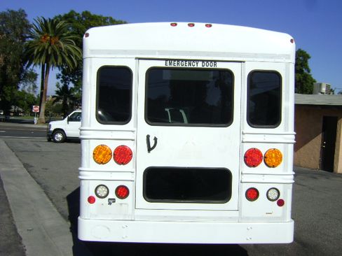 Used 2013 Chevrolet Express 3500 image 6