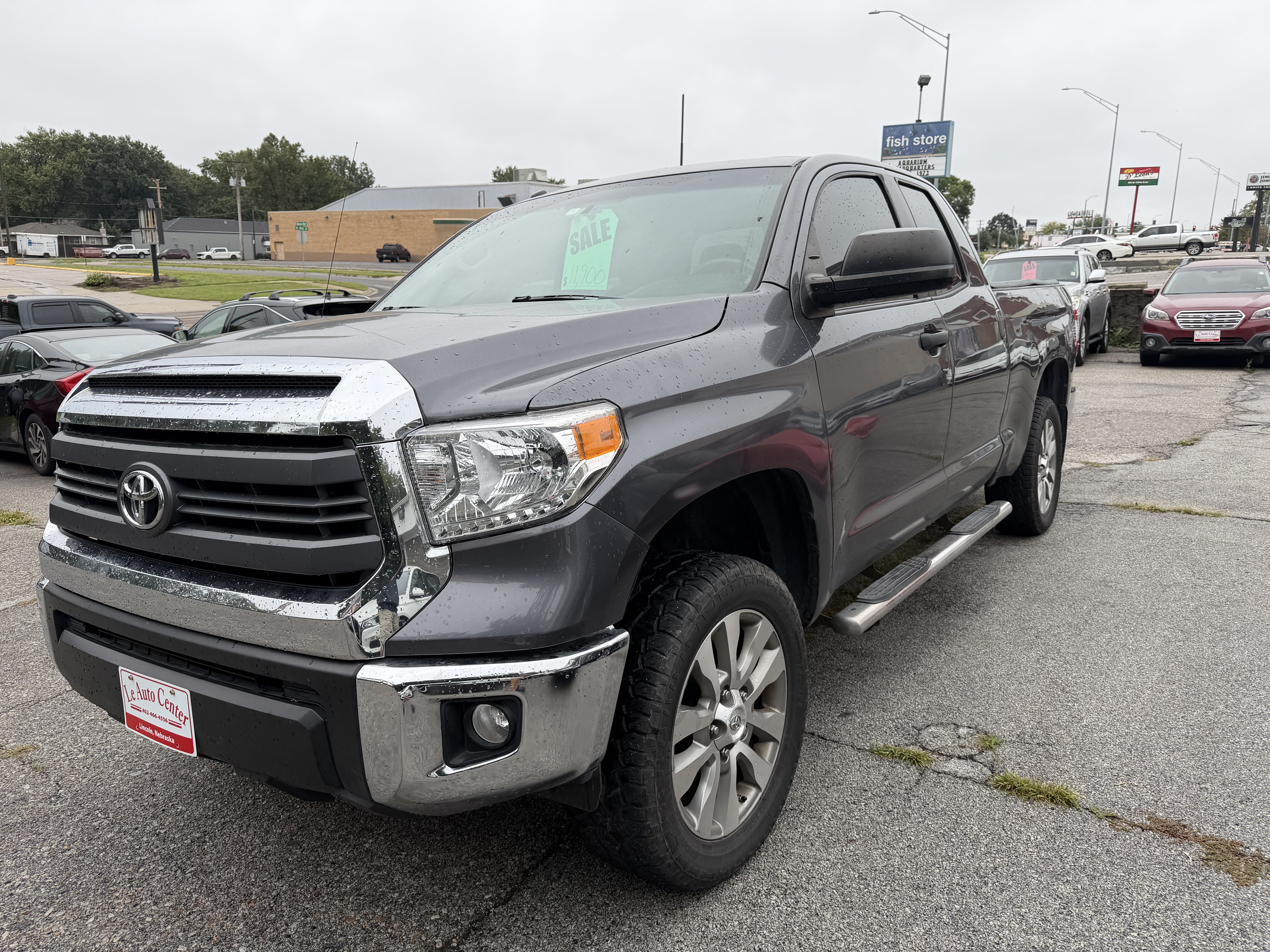 Used 2014 Toyota Tundra 4x4 Double Cab SR5 image 7