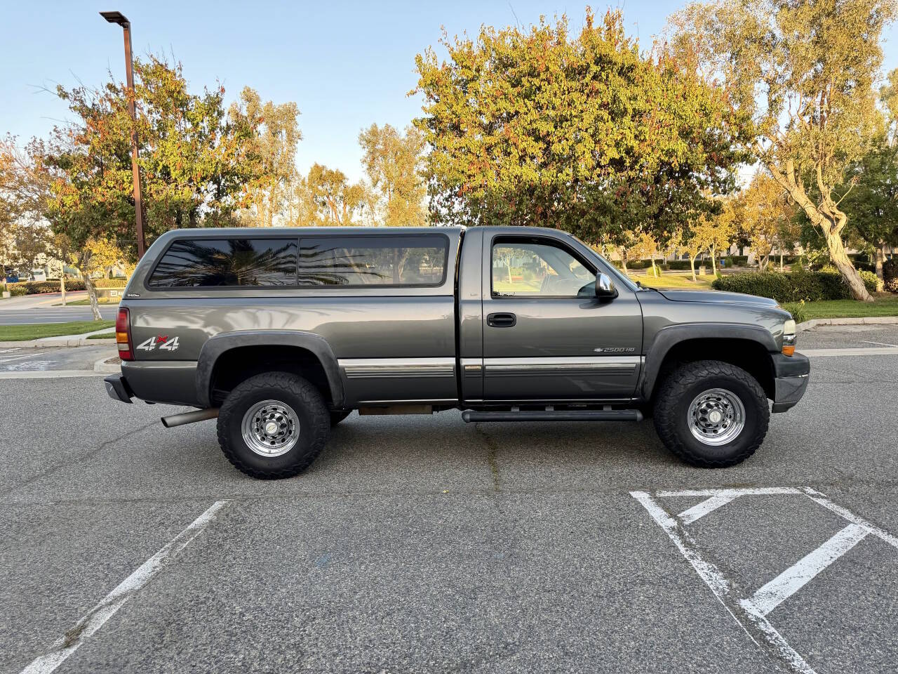 Used 2002 Chevrolet Silverado 2500 4x4 Regular Cab w/ Z71 image 7