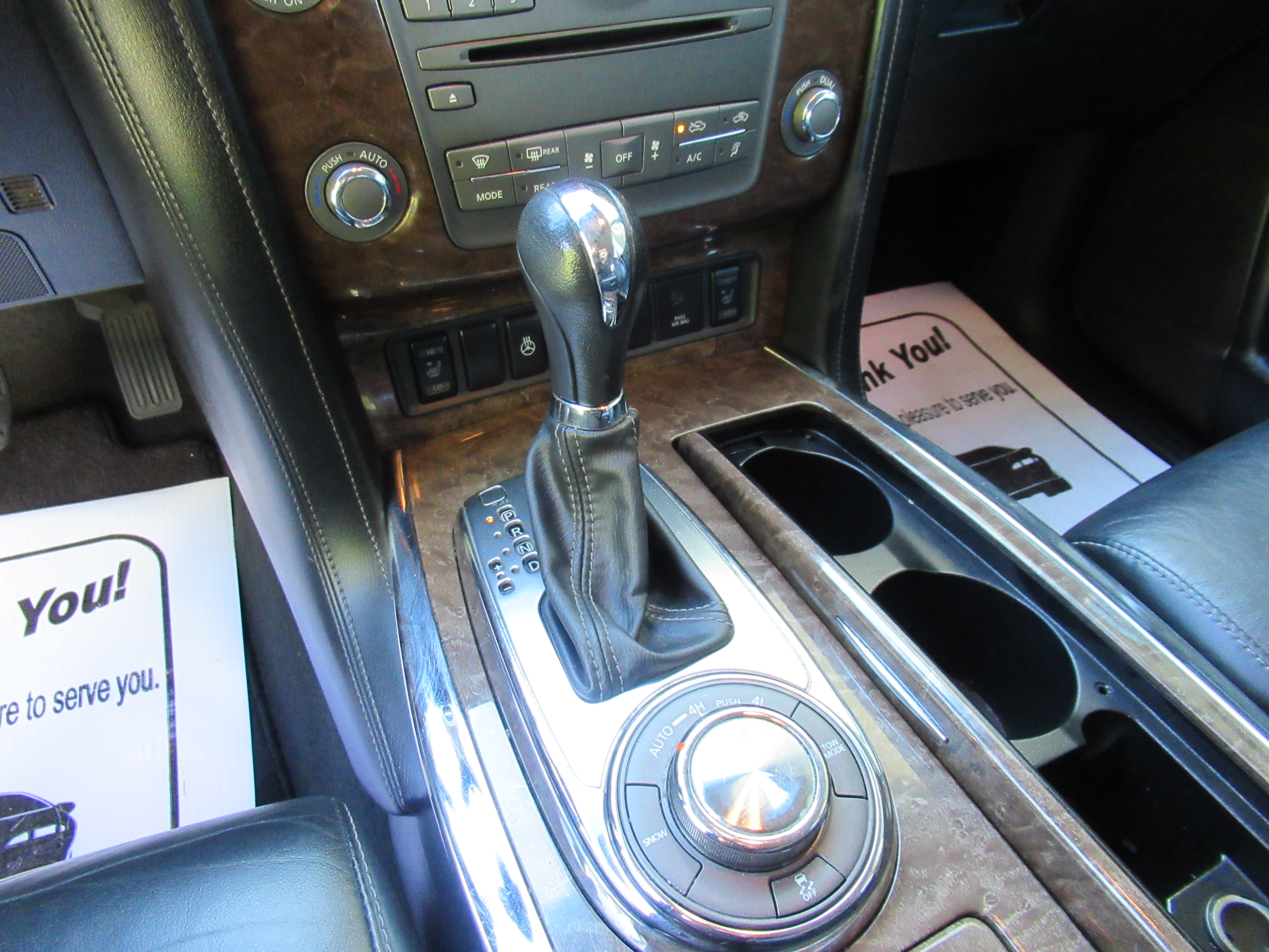 Used 2017 INFINITI QX80 4WD image 16