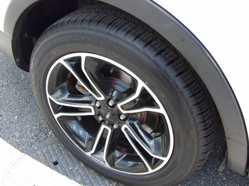 Used 2014 Ford Explorer 4WD Sport image 22