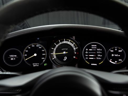 Used 2022 Porsche 911 GT3 Coupe RWD image 18