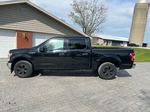 Used 2018 Ford F150 XLT image 4