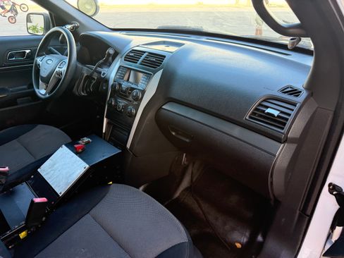 Used 2013 Ford Explorer image 62