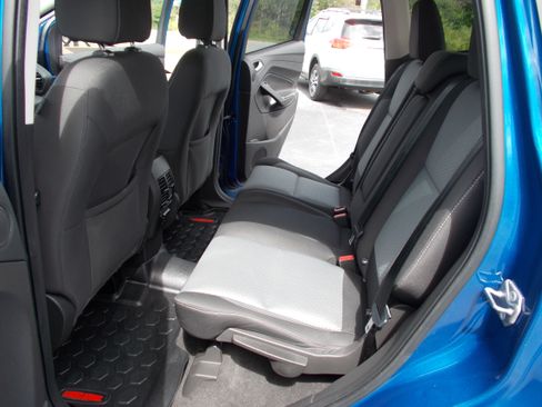 Used 2017 Ford Escape 4WD SE image 18
