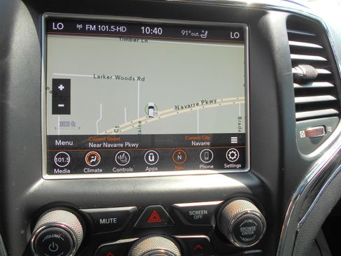 Used 2018 Jeep Grand Cherokee Overland image 11