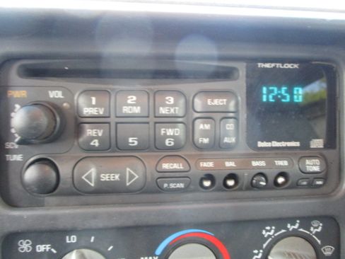 Used 1998 GMC Sierra 2500 Classic SL image 35