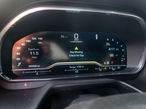 Used 2022 GMC Yukon XL AT4 image 20