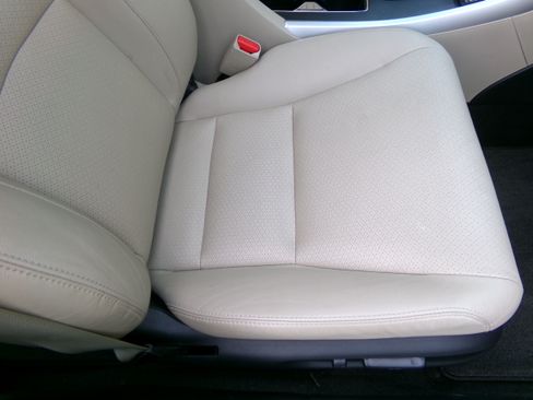 Used 2013 Honda Accord EX-L Sedan image 37