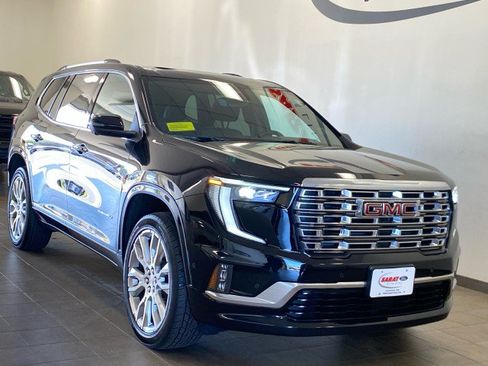 Used 2024 GMC Acadia Denali AWD/4WD image 2