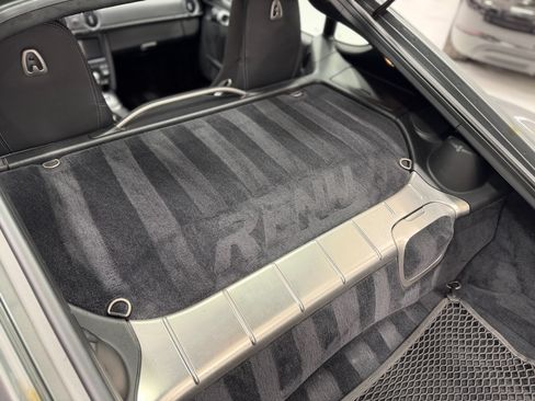 Used 2009 Porsche Cayman S image 17