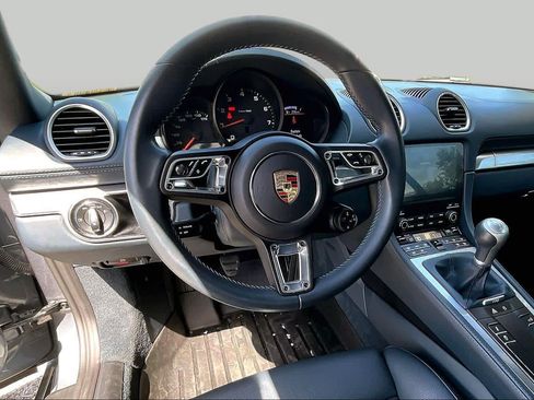 Used 2025 Porsche 718 Cayman RWD image 6