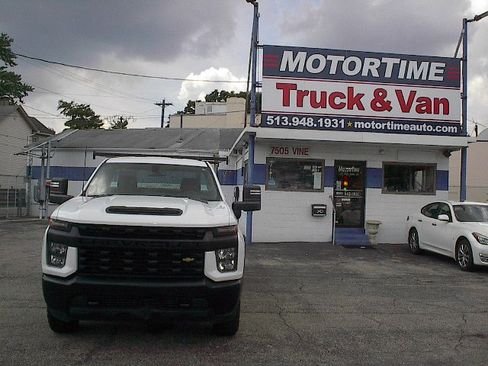 Used 2020 Chevrolet Silverado 2500 W/T RWD image 2