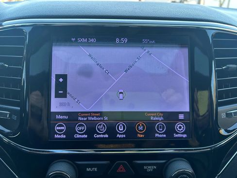 Used 2019 Jeep Grand Cherokee Limited image 47