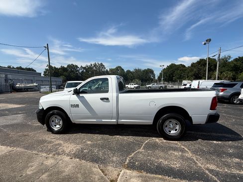 Used 2017 RAM 1500 4x4 Regular Cab Tradesman image 2