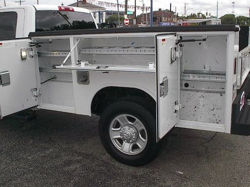 Used 2022 RAM 3500 Tradesman AWD/4WD image 9