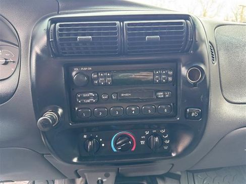 Used 1999 Ford Ranger XLT image 13
