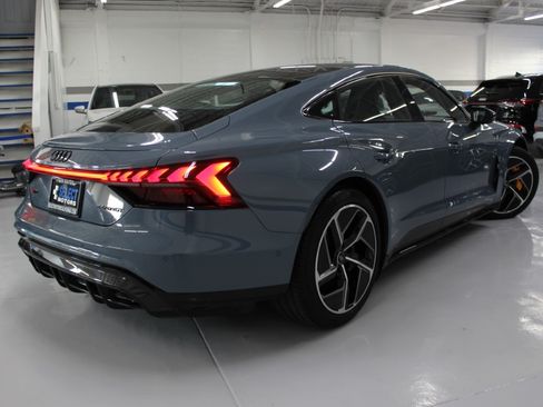 Used 2023 Audi RS e-tron GT image 8