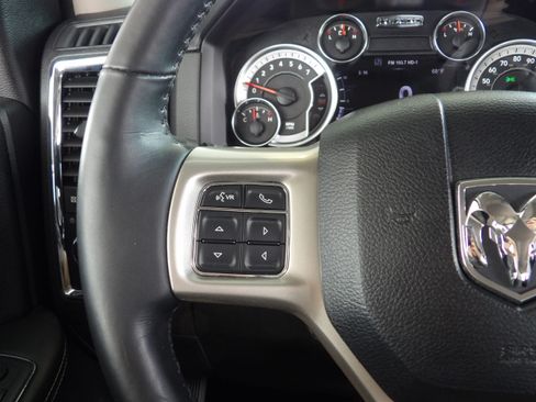Used 2017 RAM 1500 Laramie image 34