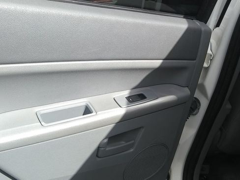 Used 2007 Jeep Grand Cherokee Limited image 15