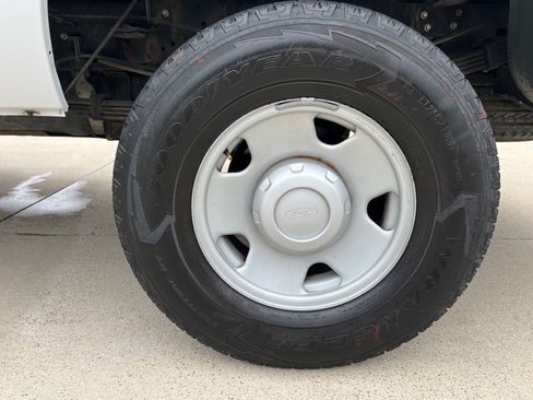 Used 2008 Ford F350 4x4 Regular Cab Super Duty image 15