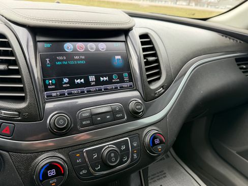 Used 2018 Chevrolet Impala LT image 8