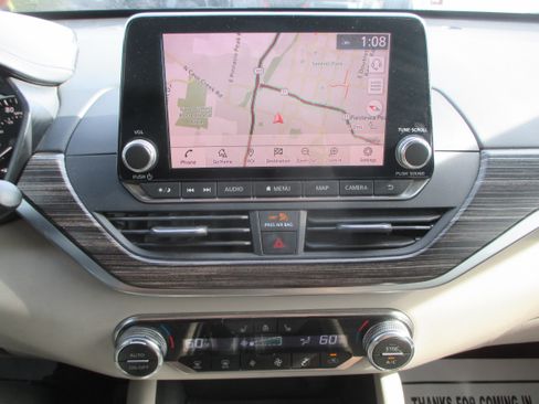 Used 2019 Nissan Altima 2.0 Platinum image 7