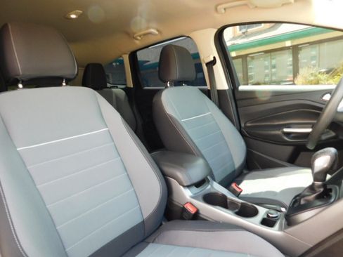 Used 2015 Ford Escape FWD SE image 19