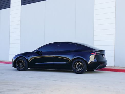 Used 2024 Tesla Model 3 Long Range image 4