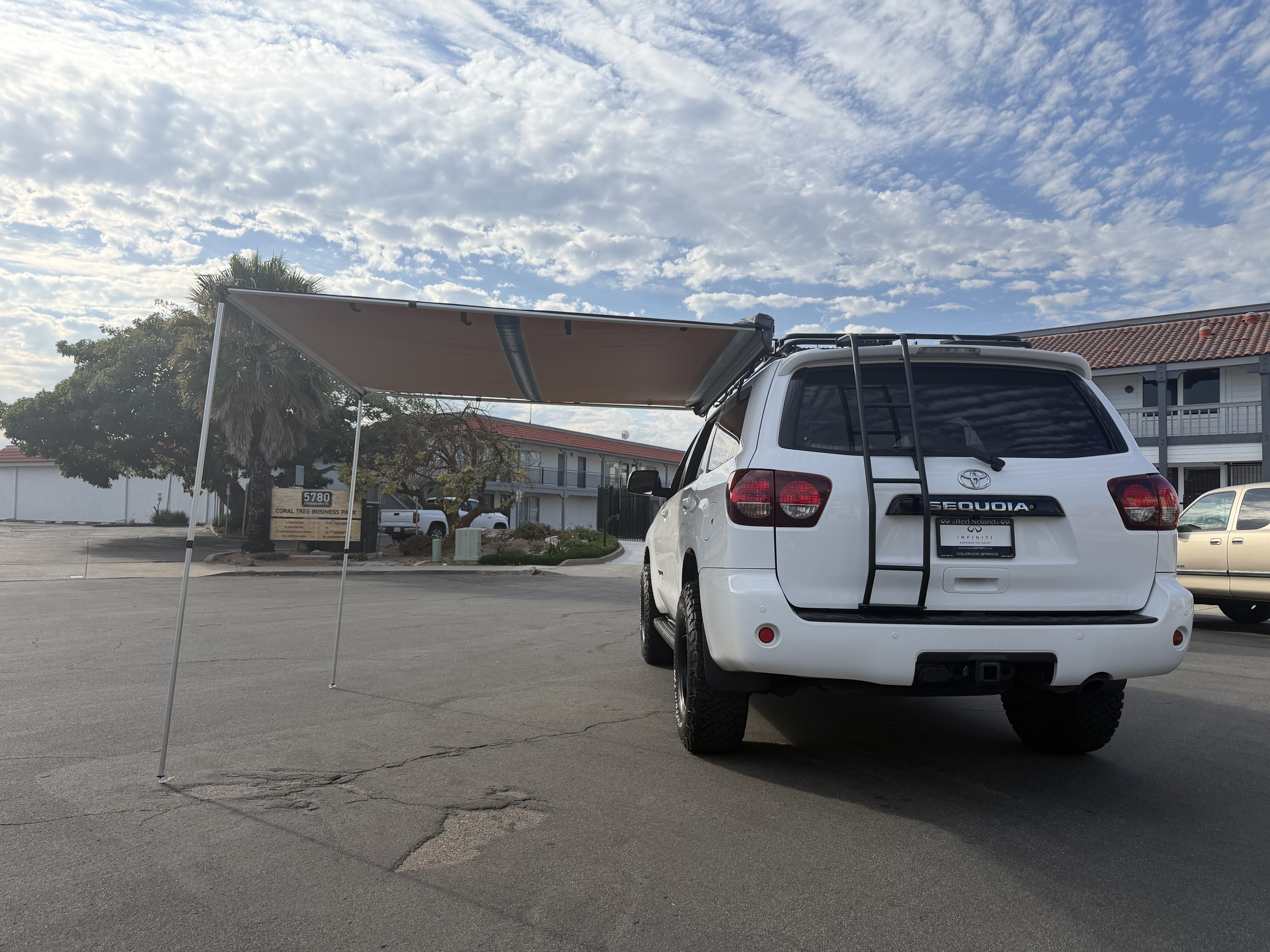Used 2018 Toyota Sequoia TRD Sport AWD/4WD image 7