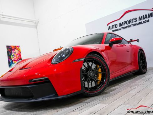 Used 2022 Porsche 911 GT3 image 3