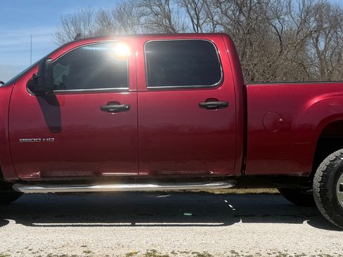Used 2014 GMC Sierra 2500 SLE image 3