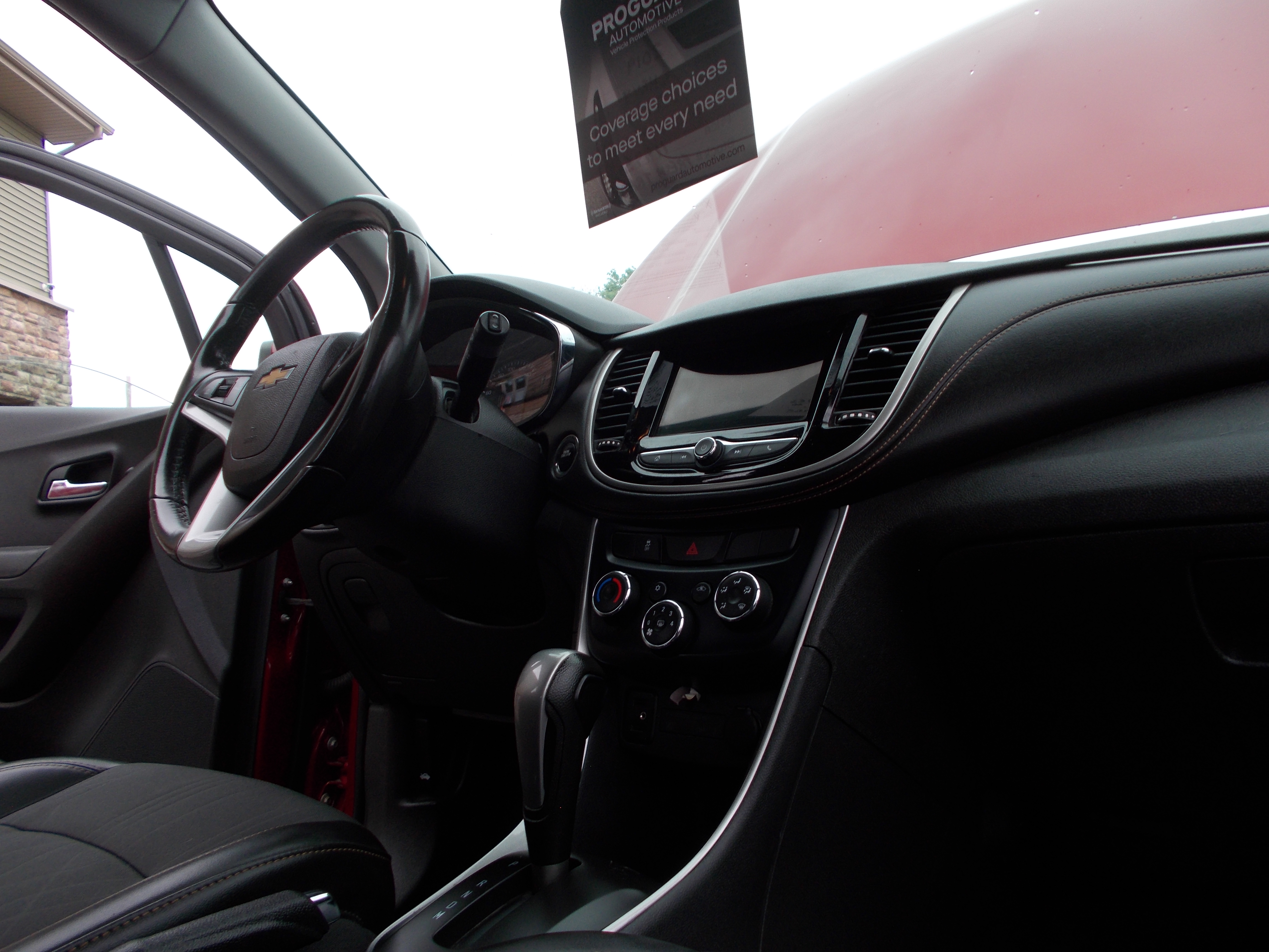 Used 2019 Chevrolet Trax AWD LT w/ 1LT image 21