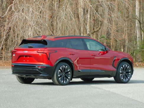 Used 2024 Chevrolet Blazer EV RS image 5