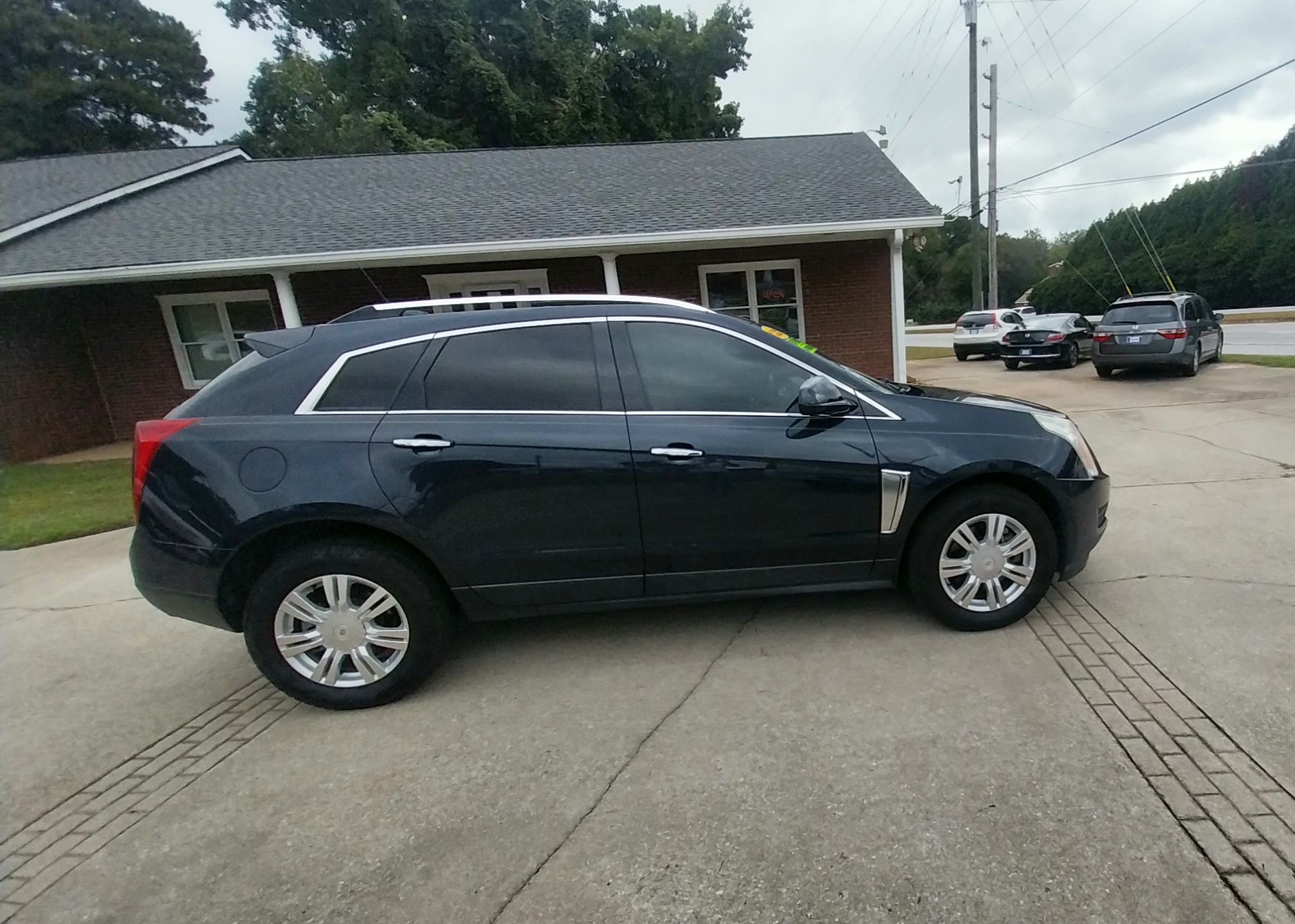 Used 2016 Cadillac SRX FWD Luxury image 7