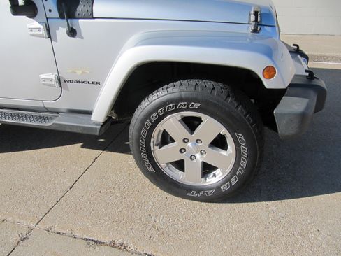 Used 2008 Jeep Wrangler Sahara image 11