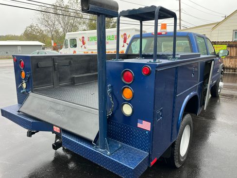 Used 2004 Chevrolet Silverado 3500 W/T image 12
