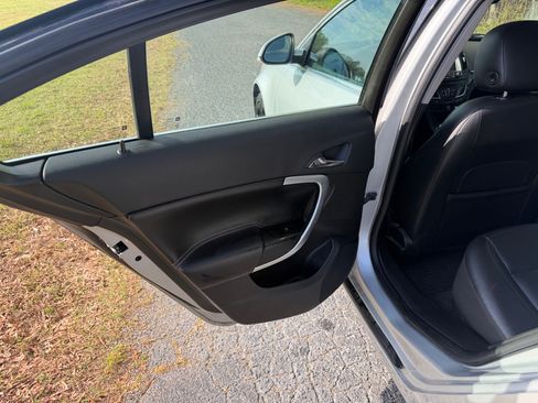 Used 2016 Buick Regal Premium image 33