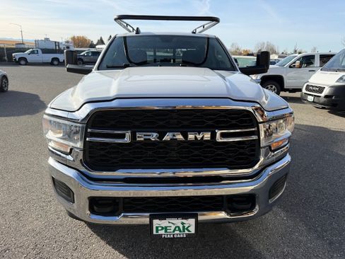 Used 2020 RAM 3500 Tradesman image 9