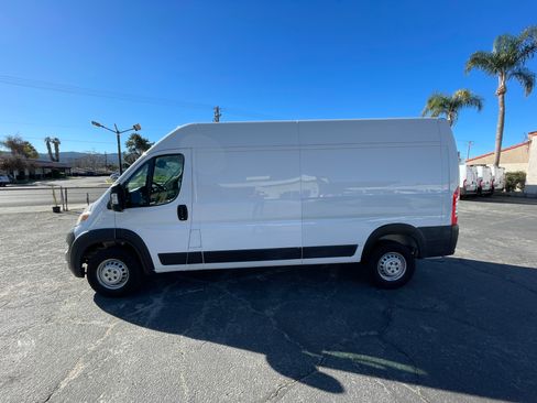Used 2024 RAM ProMaster 2500 image 1