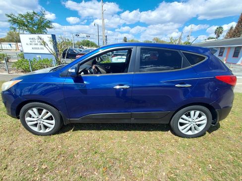 Used 2011 Hyundai Tucson Limited image 1