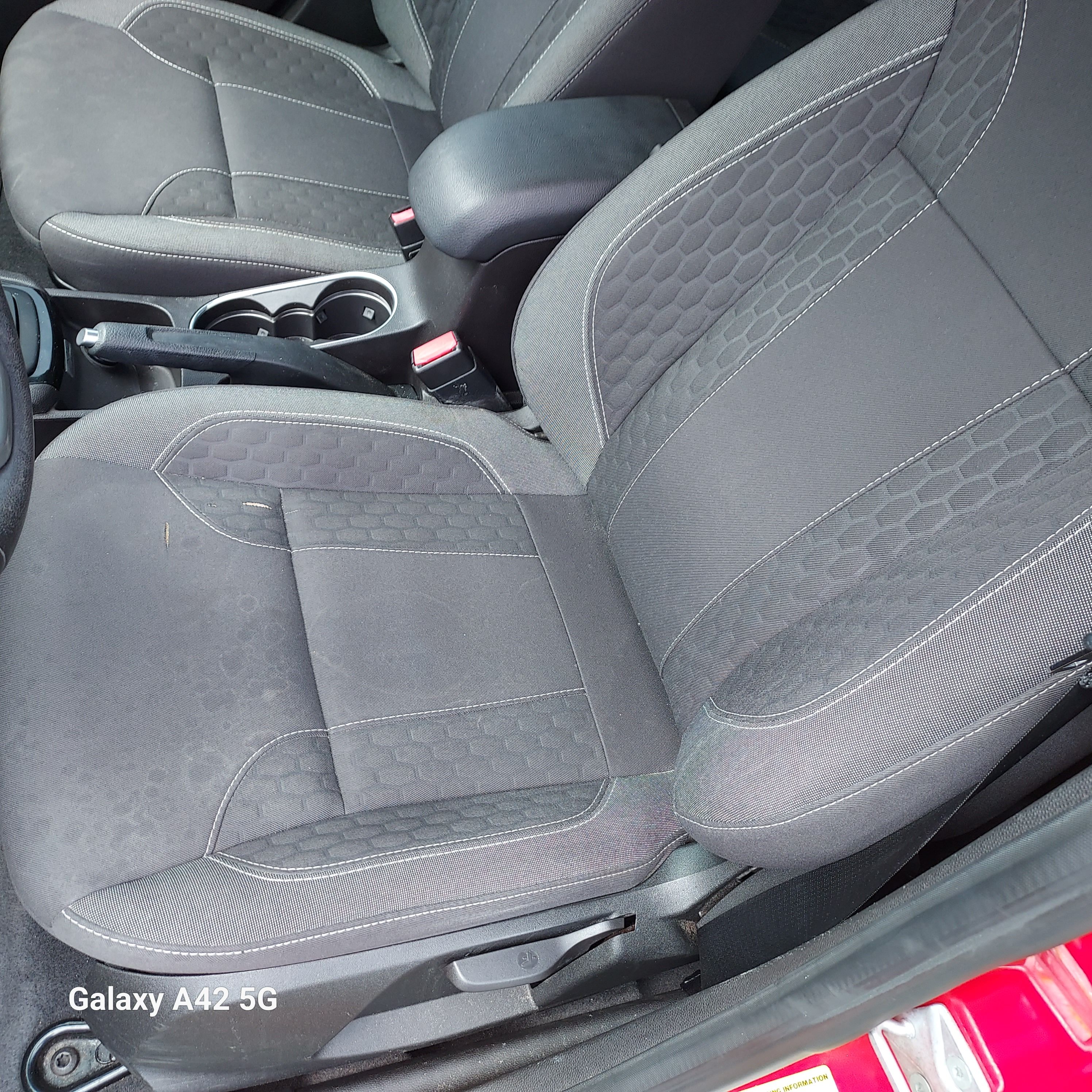 Used 2014 Ford Fiesta SE Sedan FWD image 9